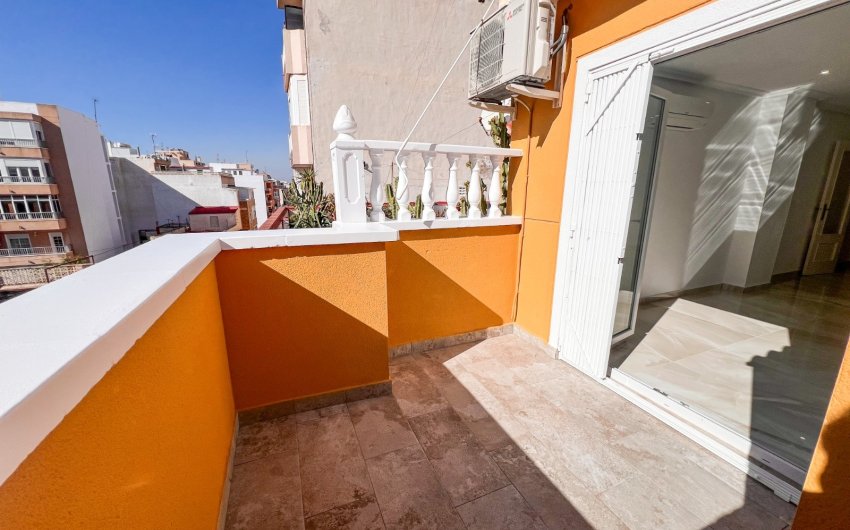 Revente - Apartment -
Torrevieja