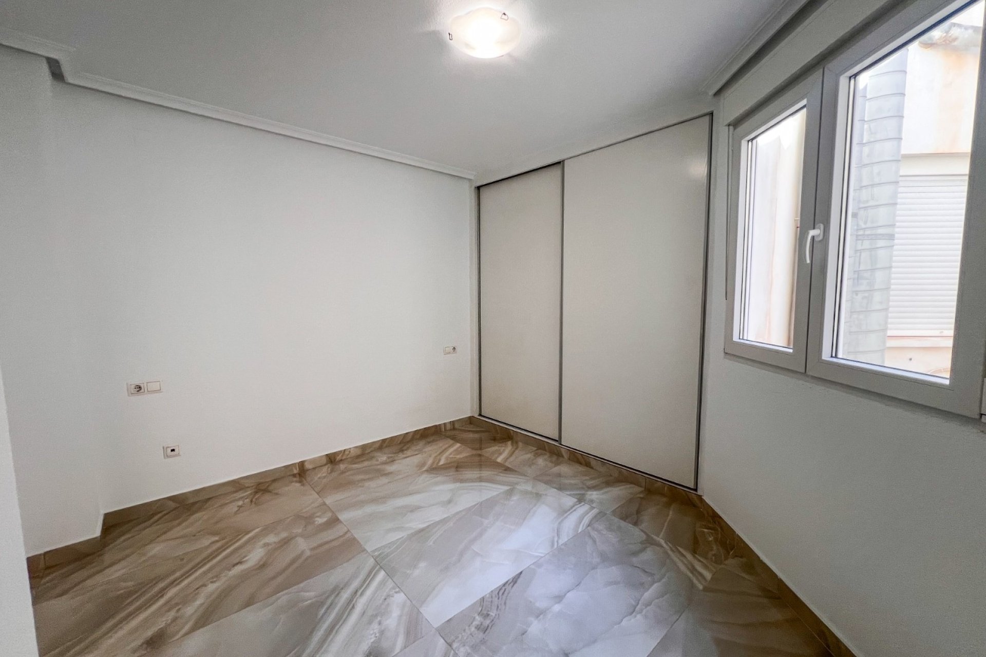 Revente - Apartment -
Torrevieja