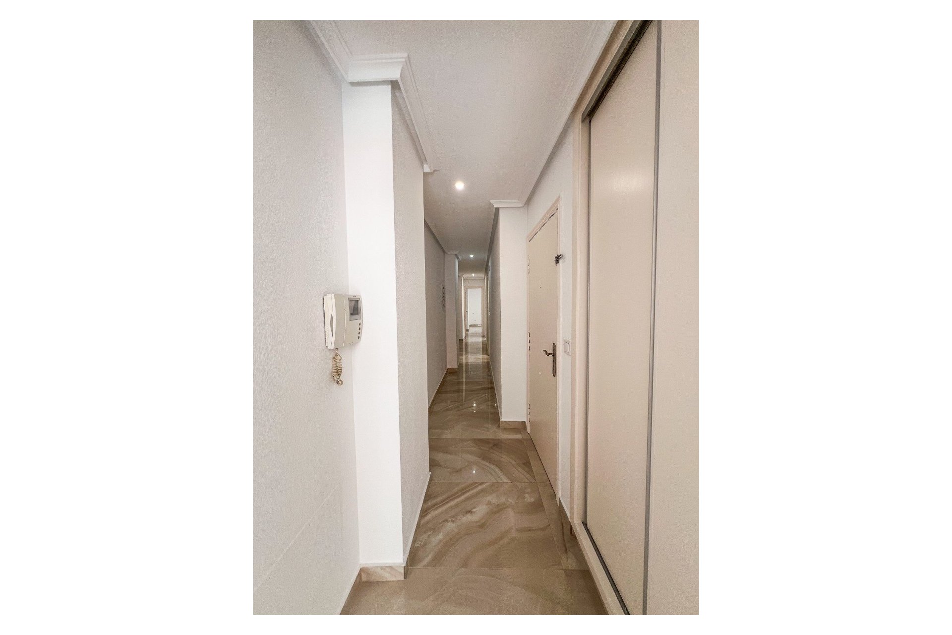 Revente - Apartment -
Torrevieja