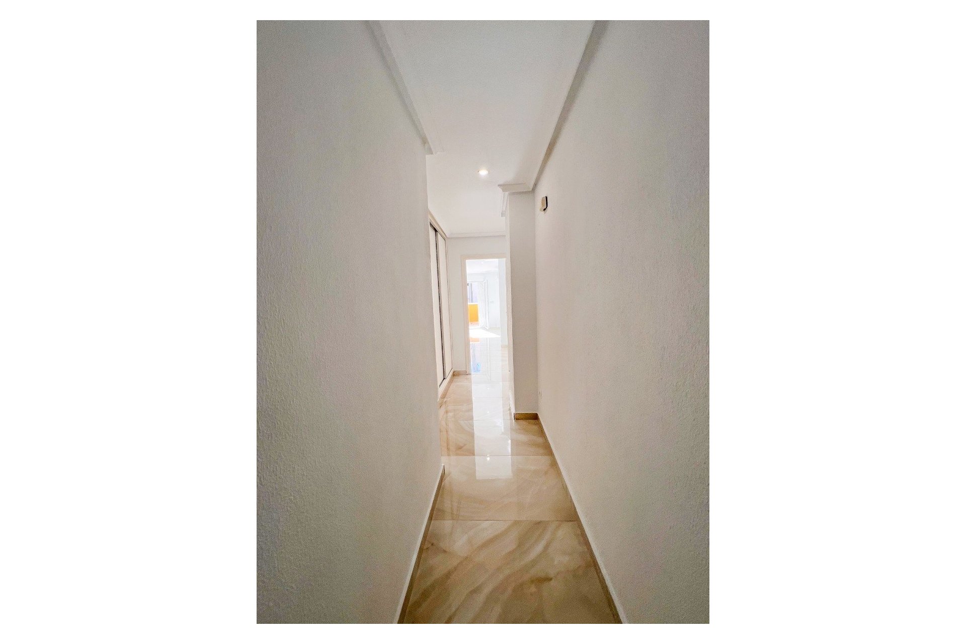 Revente - Apartment -
Torrevieja