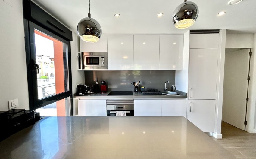 Revente - Apartment -
Villamartin - Costa Blanca