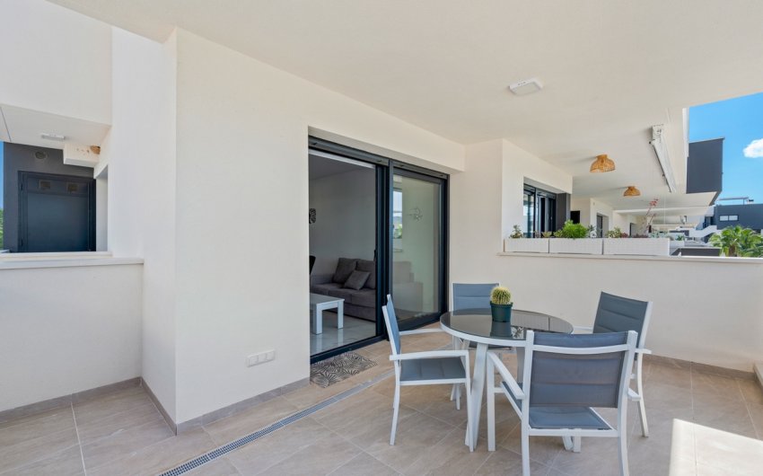 Revente - Apartment -
Villamartin - Costa Blanca