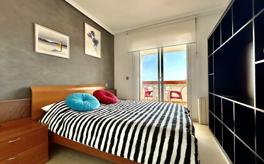 Revente - Apartment -
Villamartin - Costa Blanca