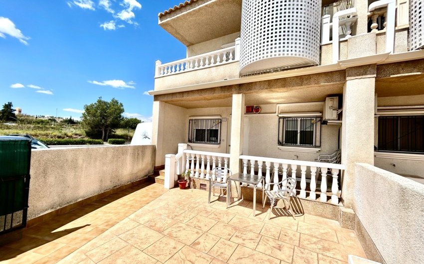 Revente - Apartment -
Villamartin - Costa Blanca