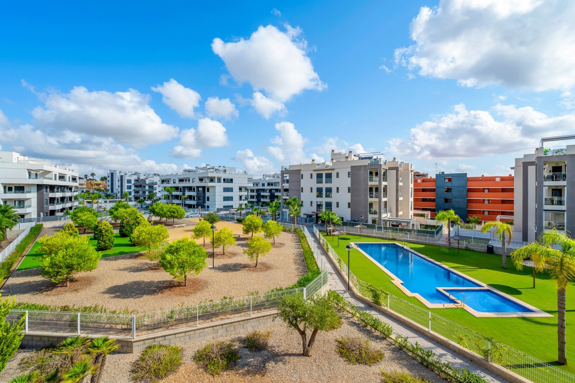 Revente - Apartment -
Villamartin - Costa Blanca