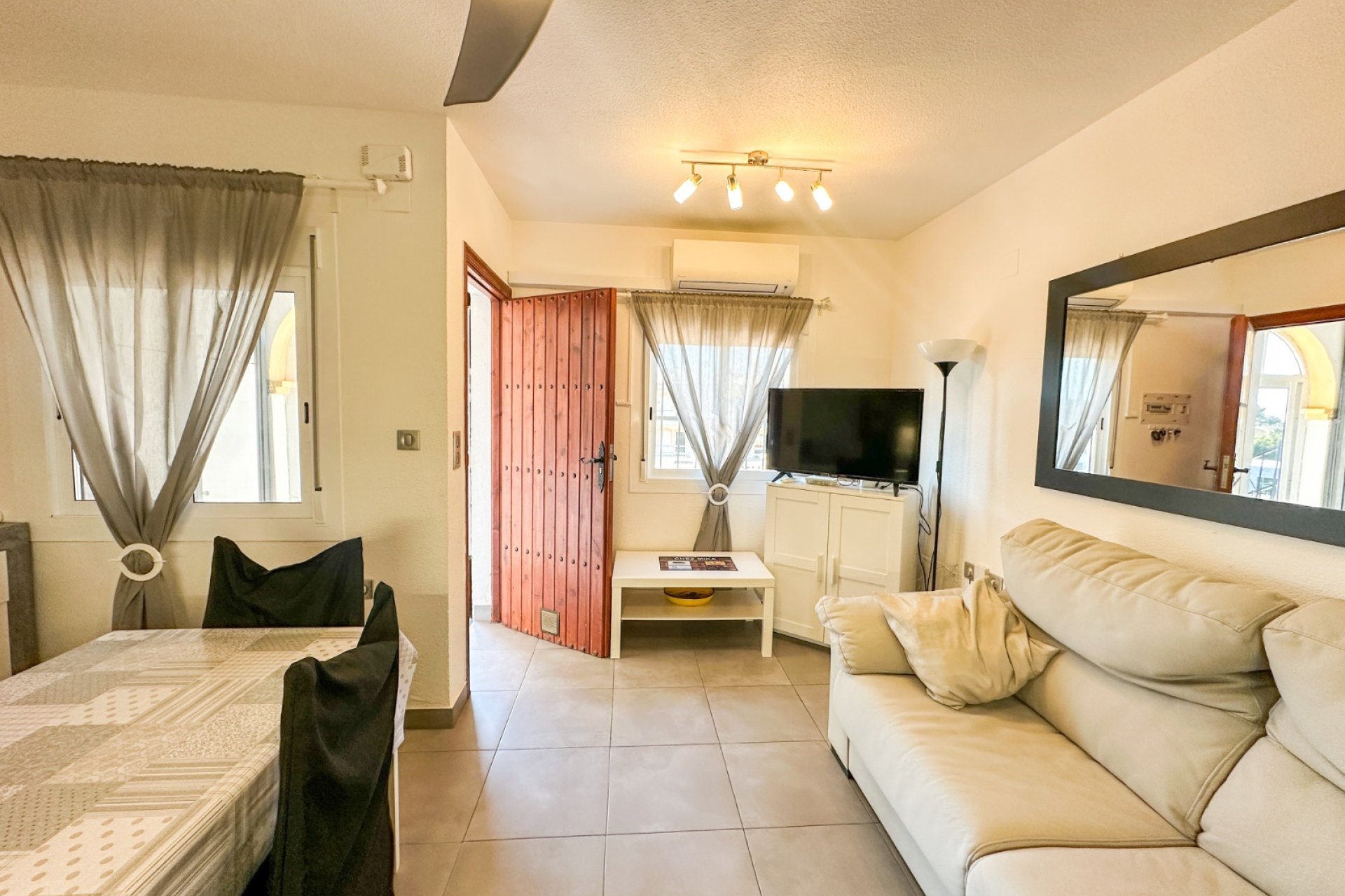 Revente - Apartment -
Villamartín