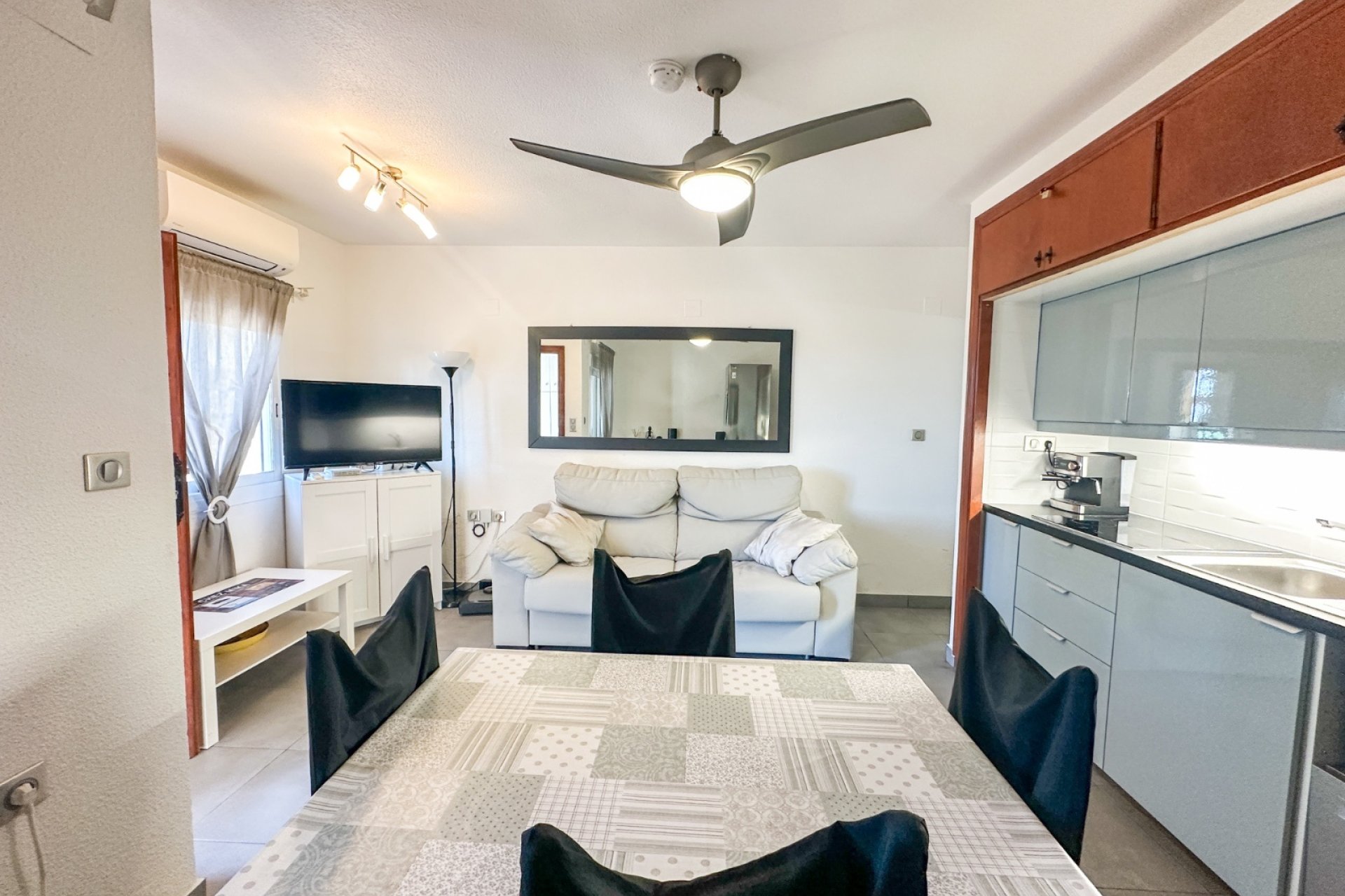 Revente - Apartment -
Villamartín