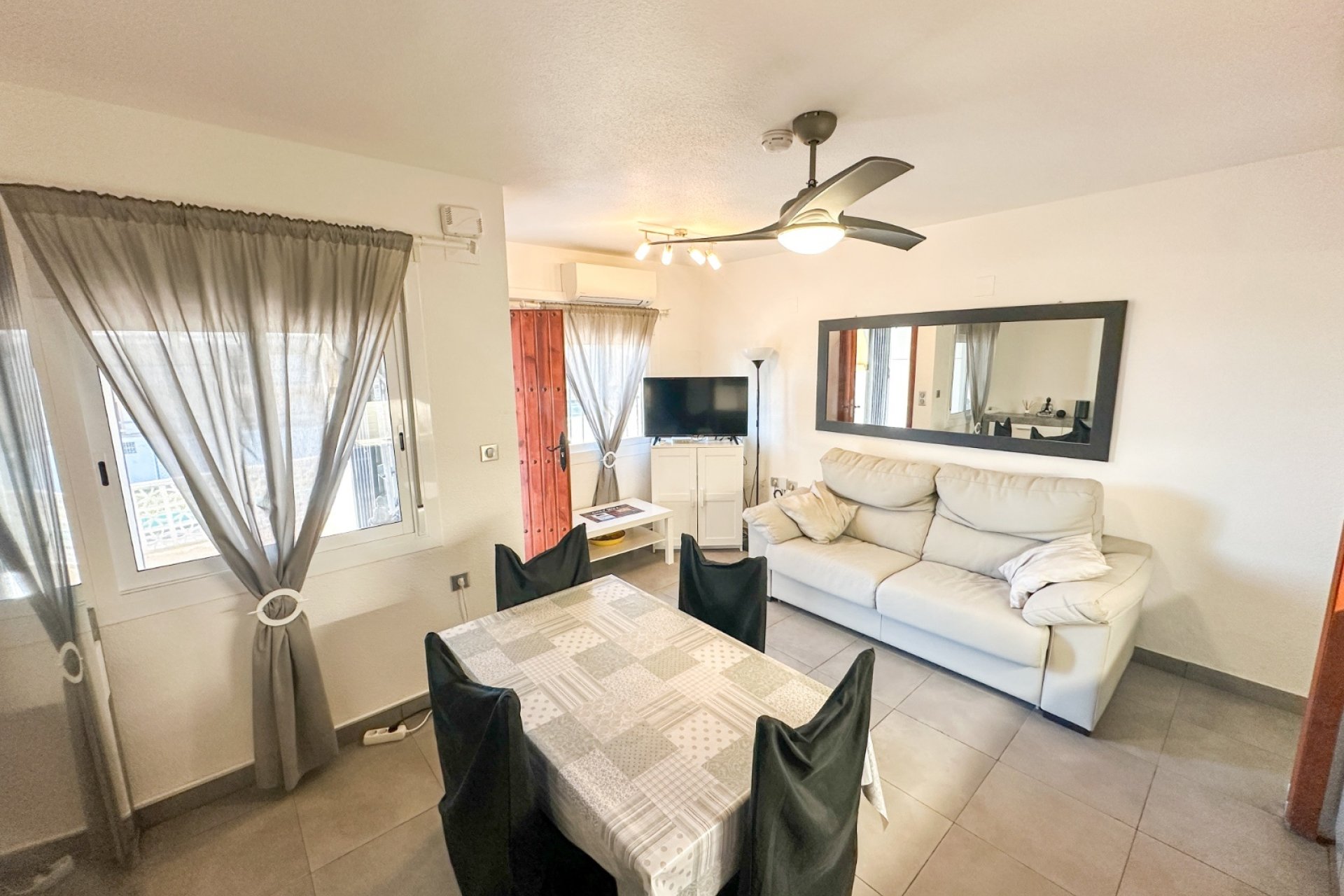 Revente - Apartment -
Villamartín