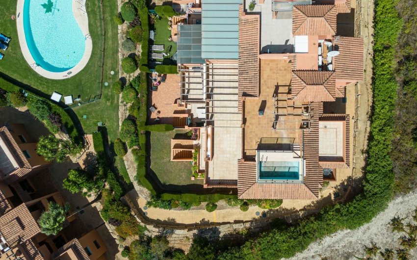 Revente - Attique -
Manilva - Inland