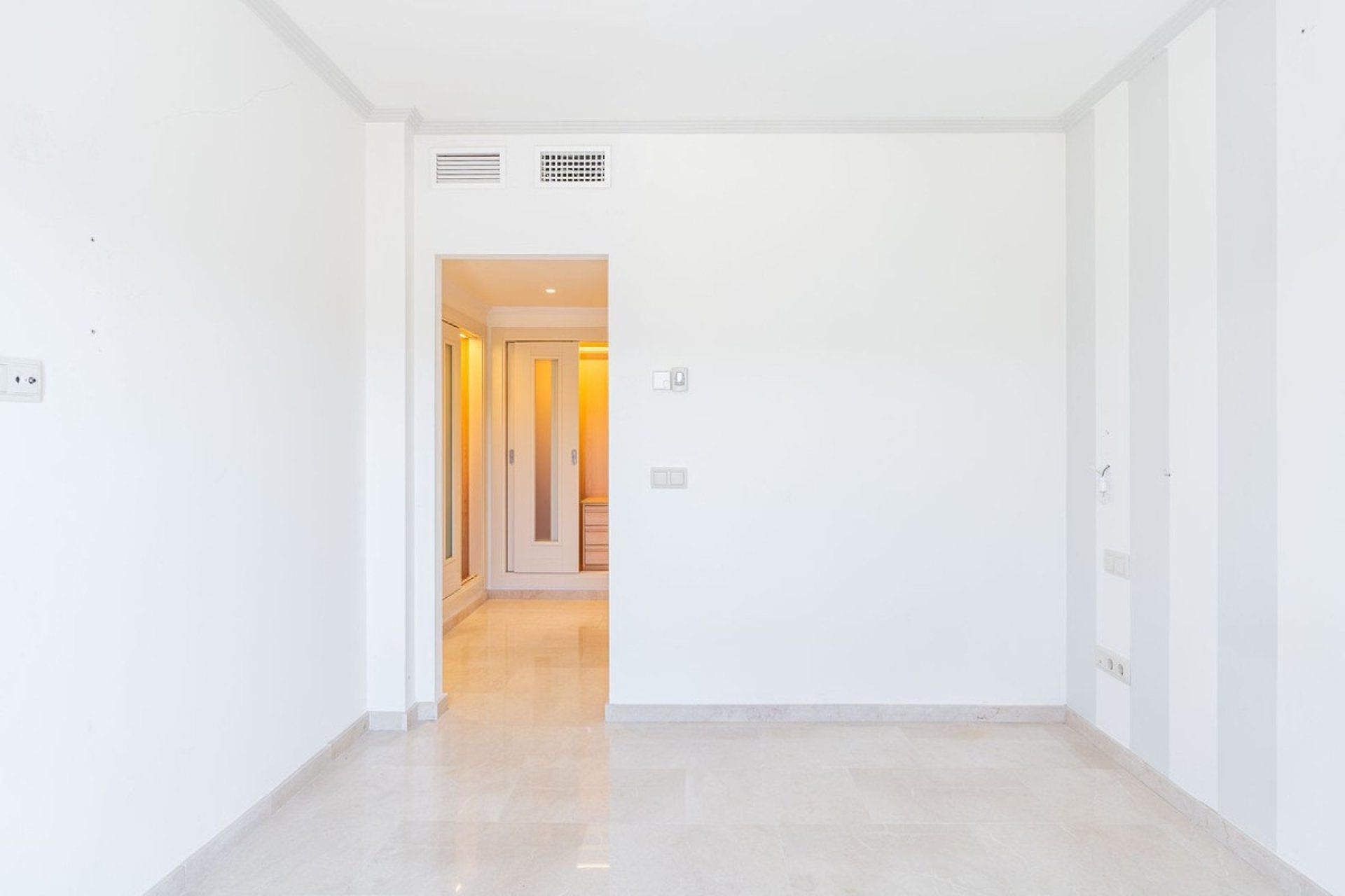 Revente - Attique -
Manilva - Inland