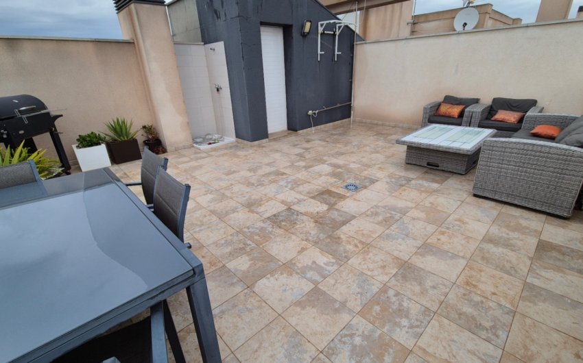 Revente - Attique -
Orihuela - Inland