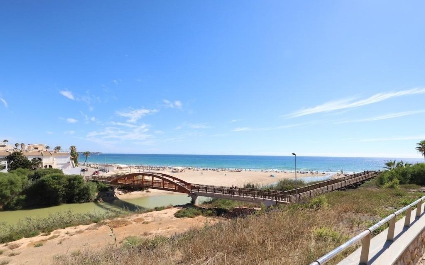 Revente - Attique -
Pilar de la Horadada - Costa Blanca