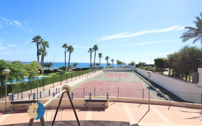 Revente - Attique -
Pilar de la Horadada - Costa Blanca