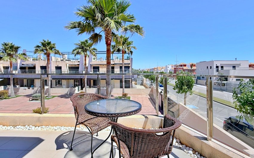 Revente - Attique -
Pilar de la Horadada - Costa Blanca