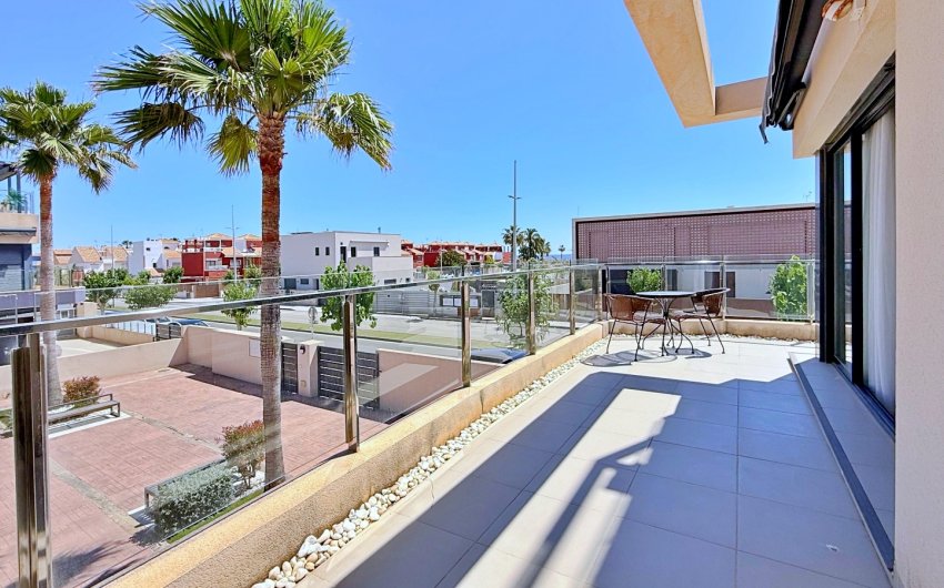 Revente - Attique -
Pilar de la Horadada - Costa Blanca