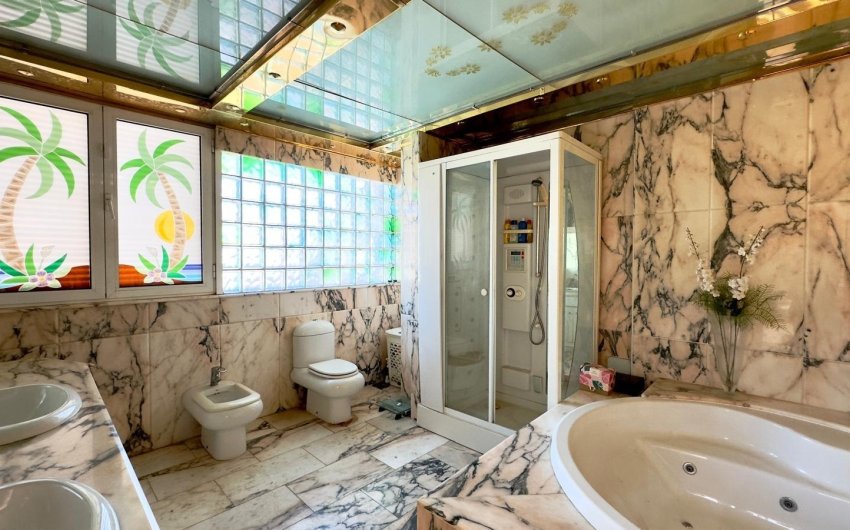 Revente - Attique -
Torrevieja - Centro