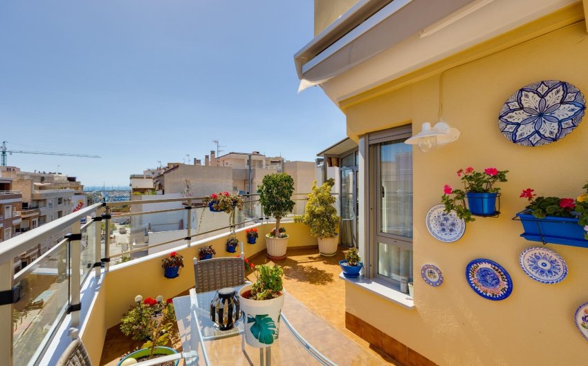 Revente - Attique -
Torrevieja - Centro