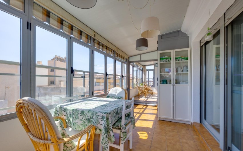 Revente - Attique -
Torrevieja - Centro