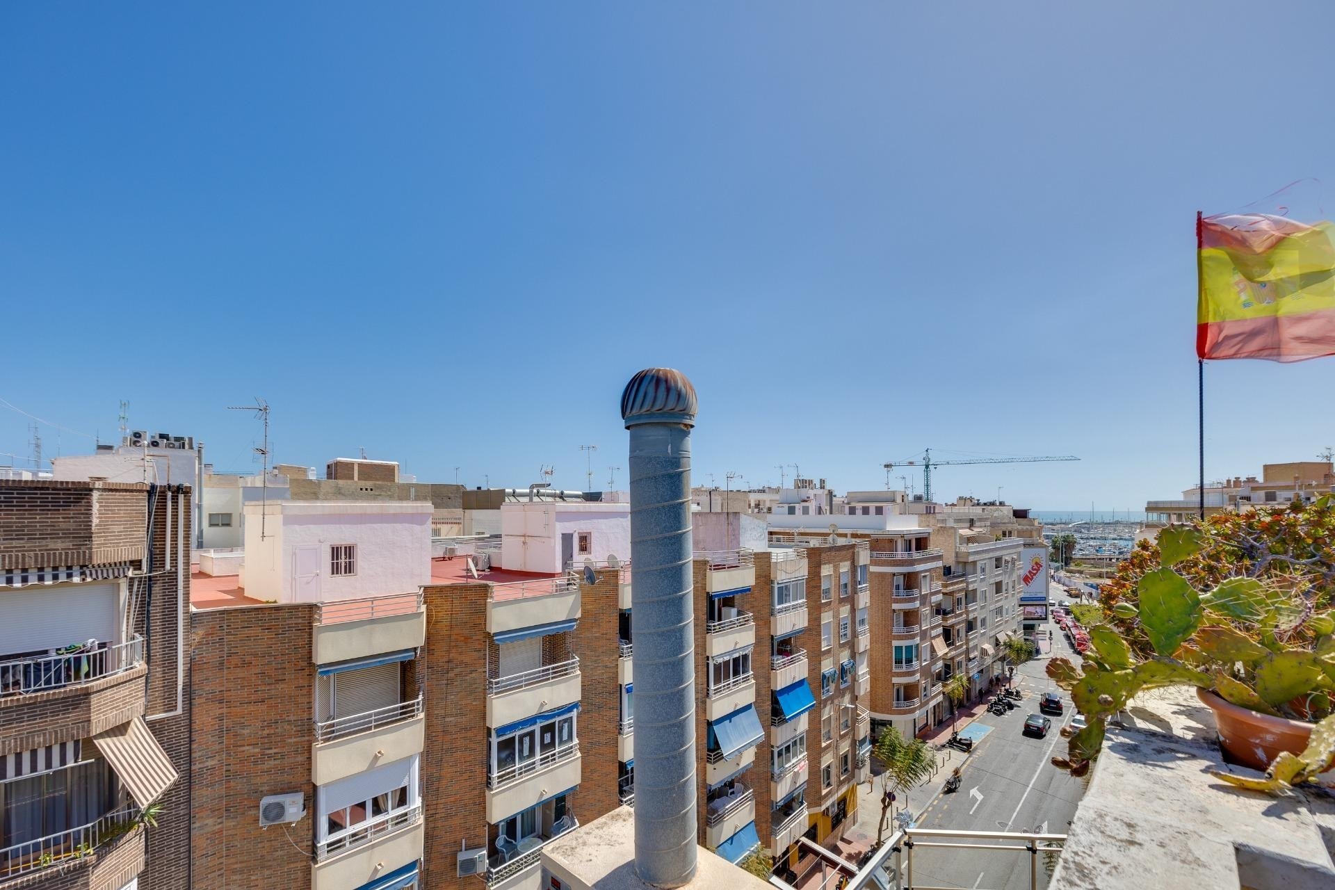 Revente - Attique -
Torrevieja - Centro