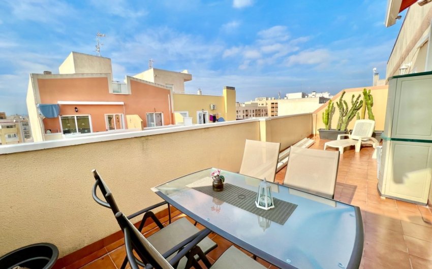 Revente - Attique -
Torrevieja - Centro