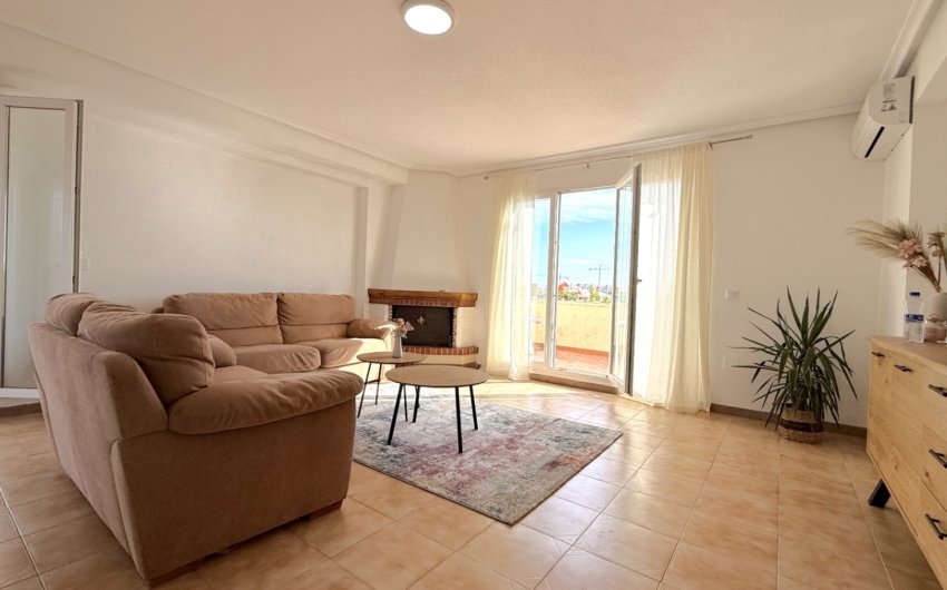 Revente - Attique -
Torrevieja - Costa Blanca