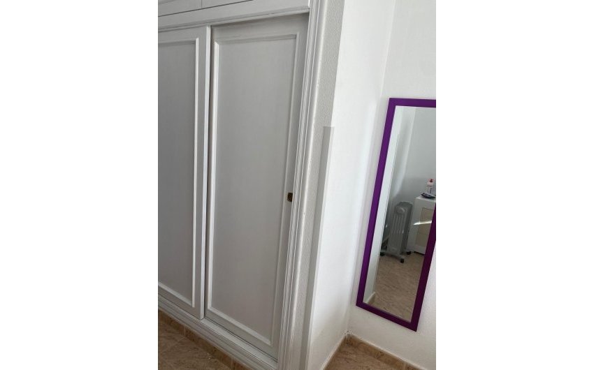 Revente - Attique -
Torrevieja - Estacion De Autobuses