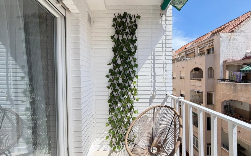 Revente - Attique -
Torrevieja - Estacion De Autobuses