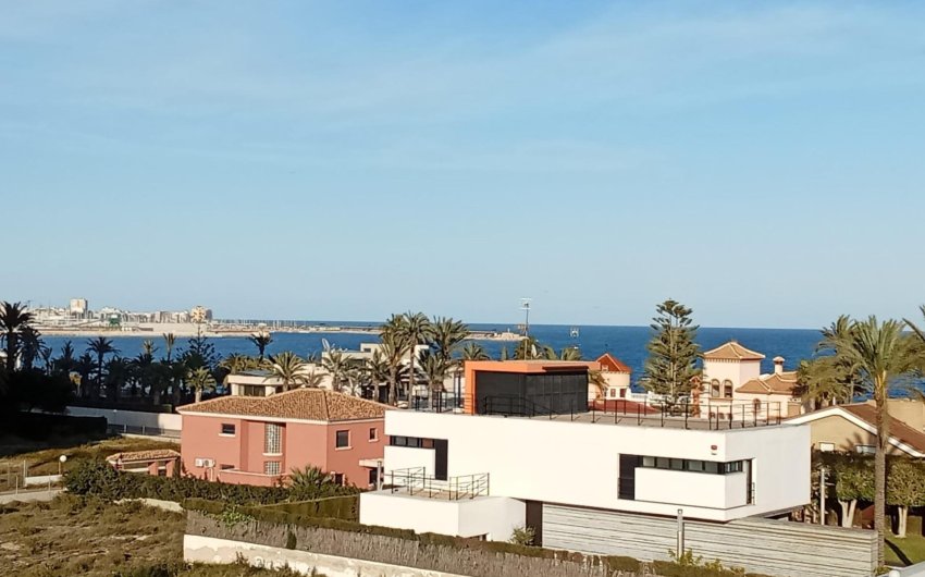 Revente - Attique -
Torrevieja - La Veleta