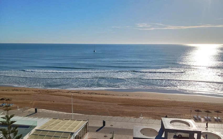 Revente - Attique -
Torrevieja - Playa De La Mata