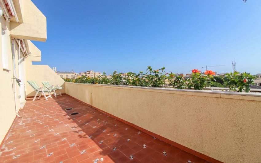 Revente - Attique -
Torrevieja - Punta Prima