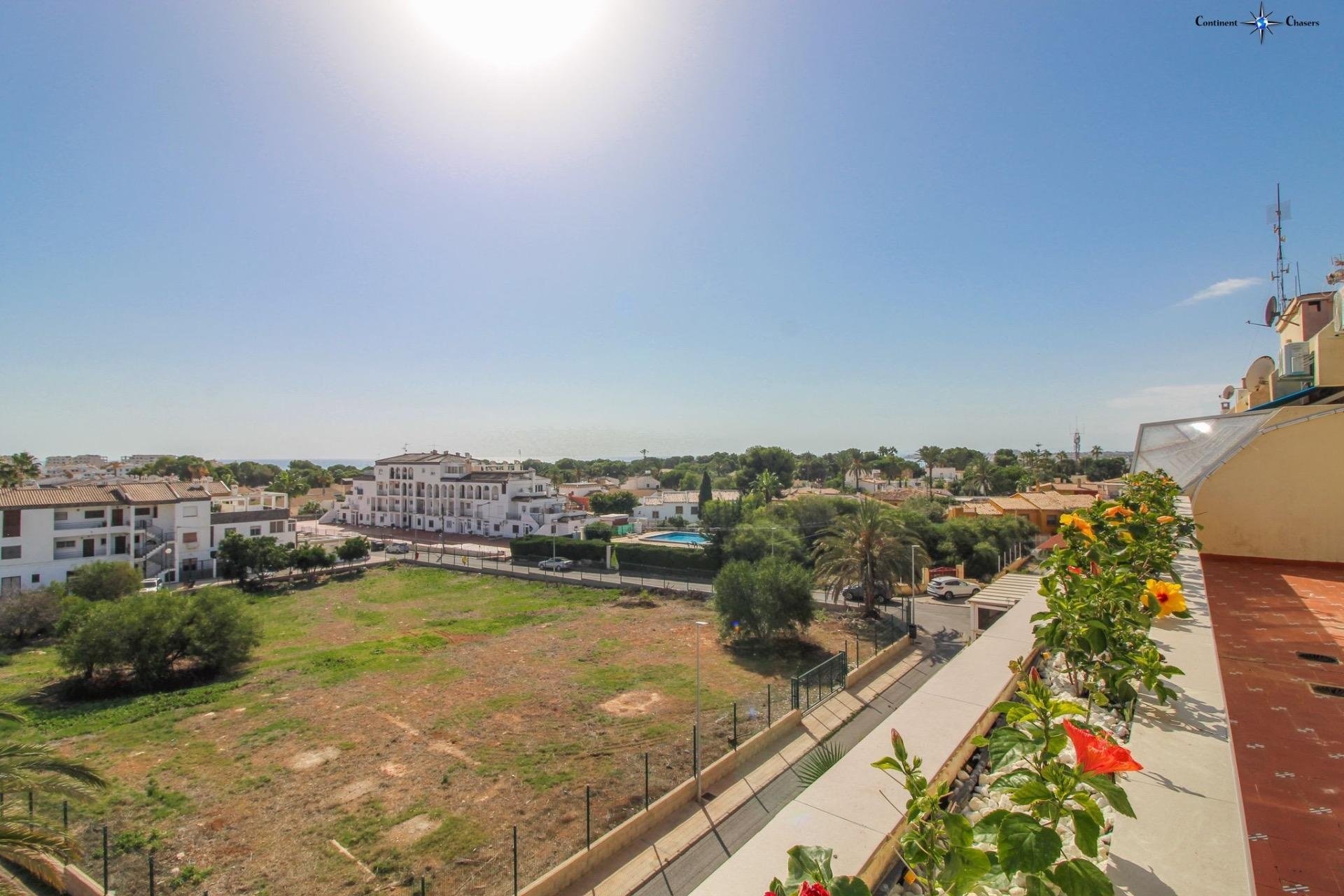 Revente - Attique -
Torrevieja - Punta Prima