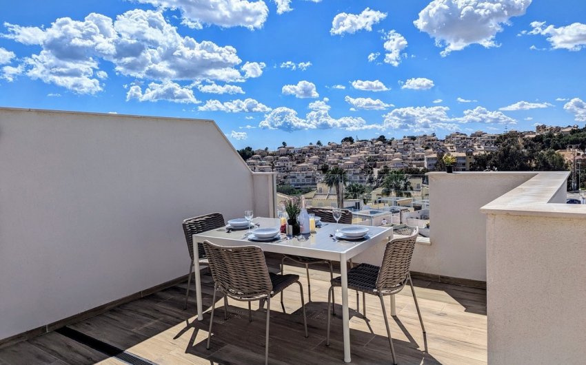 Revente - Attique -
Villamartin - Costa Blanca