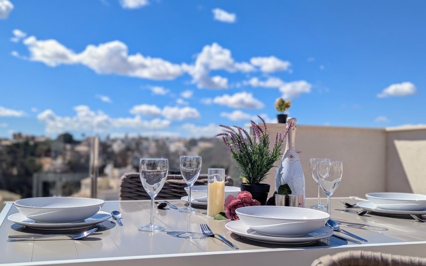 Revente - Attique -
Villamartin - Costa Blanca