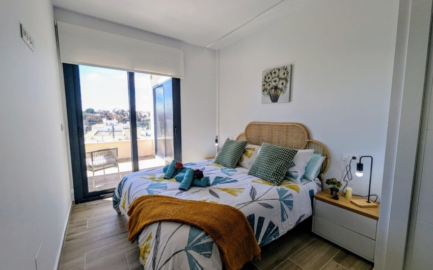 Revente - Attique -
Villamartin - Costa Blanca