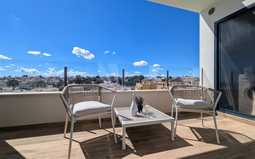 Revente - Attique -
Villamartin - Costa Blanca