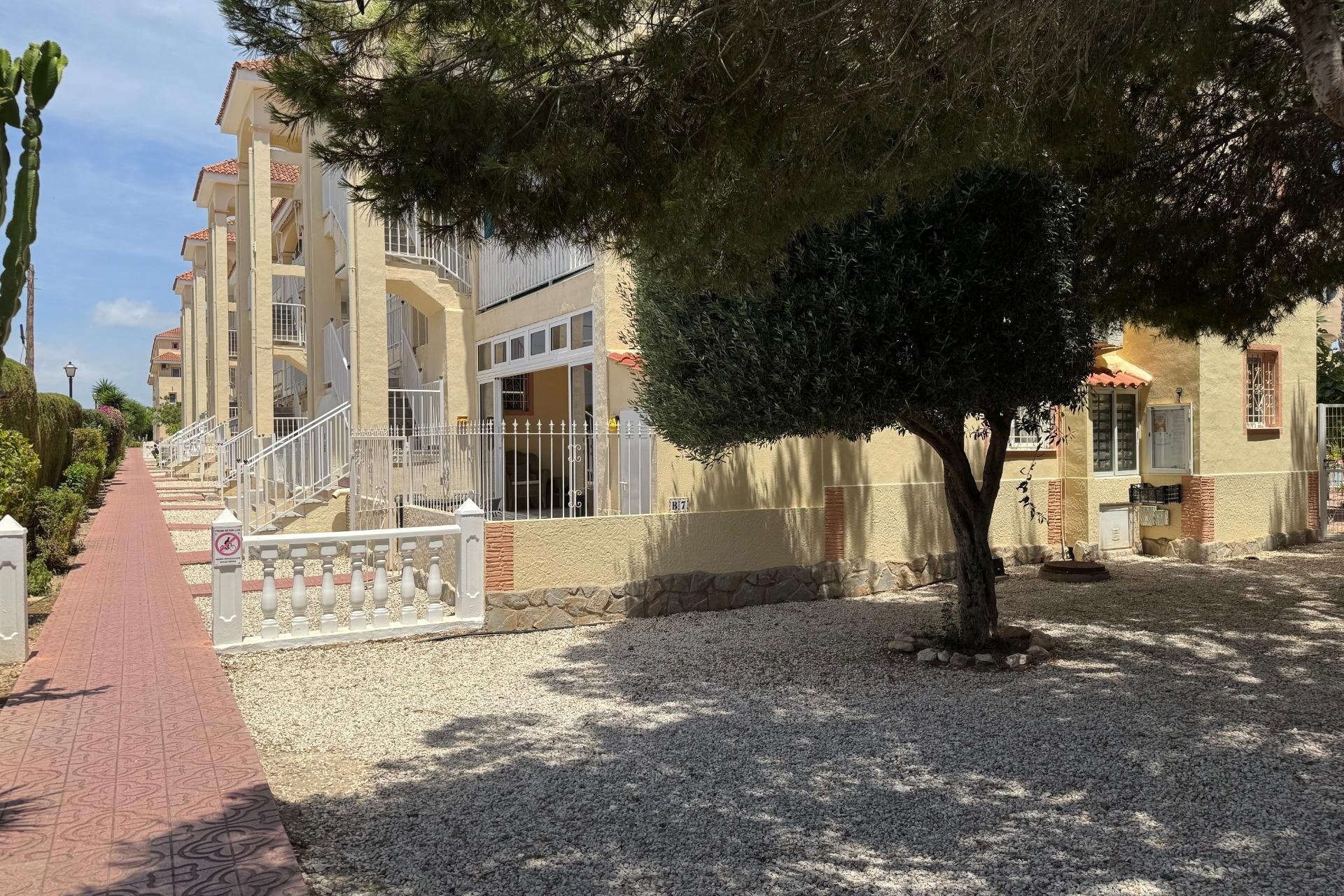 Revente - Bungalow -
Torrevieja - La Siesta - El Salado - Torreta