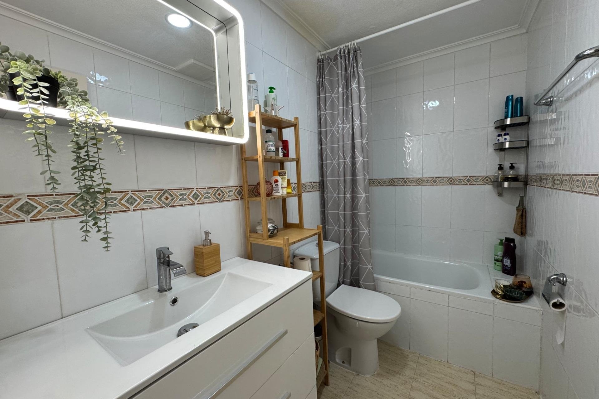 Revente - Bungalow -
Torrevieja - La Siesta - El Salado - Torreta