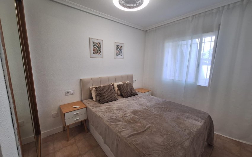 Revente - Bungalow -
Torrevieja - Sector 25