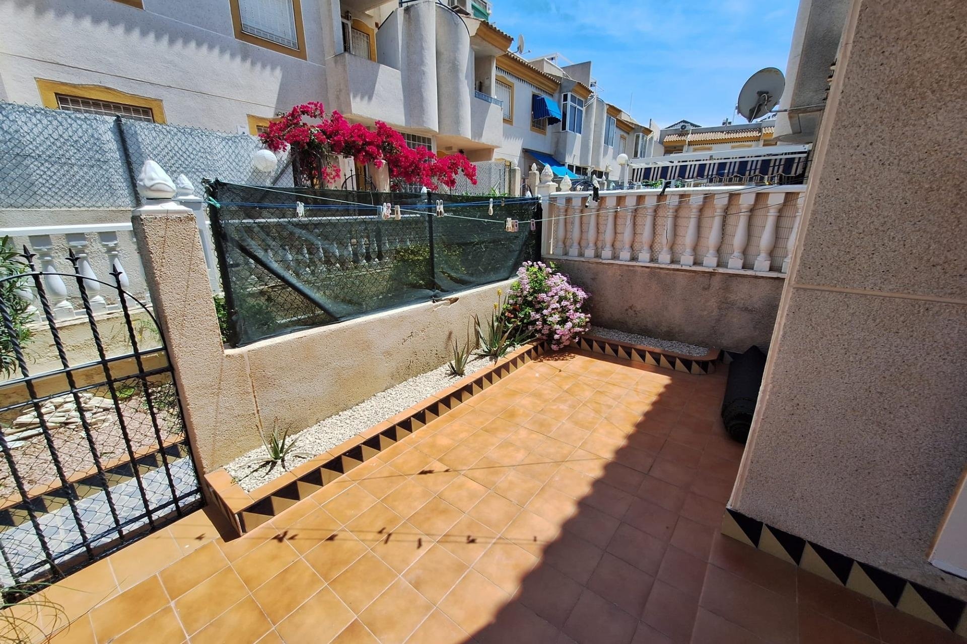Revente - Bungalow -
Torrevieja - Sector 25