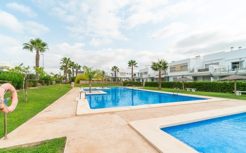Revente - Bungalow -
Vistabella Golf Entre Naranjos - Inland