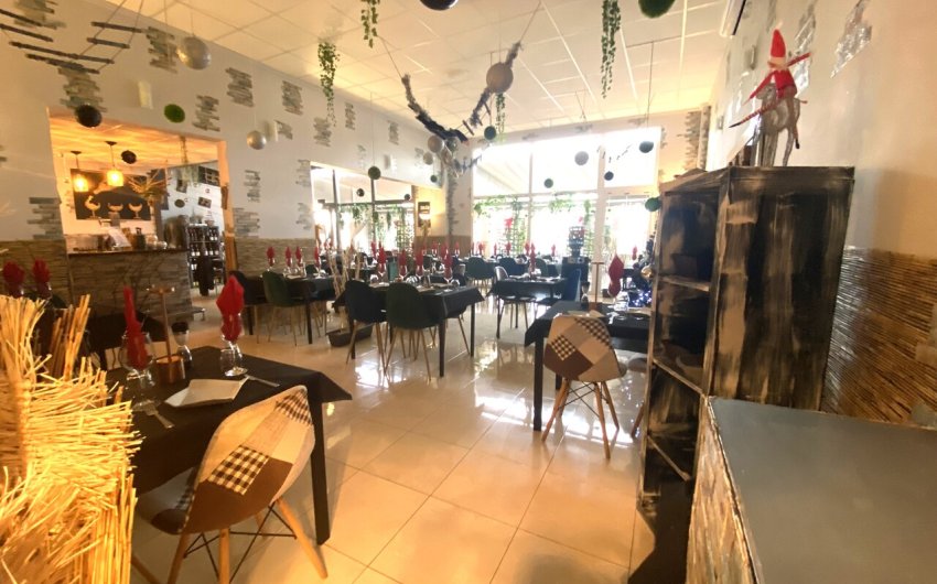 Revente - Commercial -
Algorfa - Inland