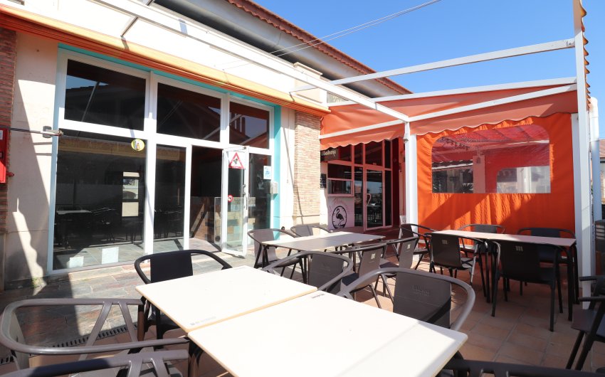 Revente - Commercial -
Algorfa - La Finca Golf Resort