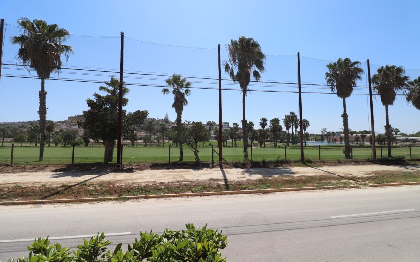 Revente - Commercial -
Ciudad Quesada - La Marquesa Golf