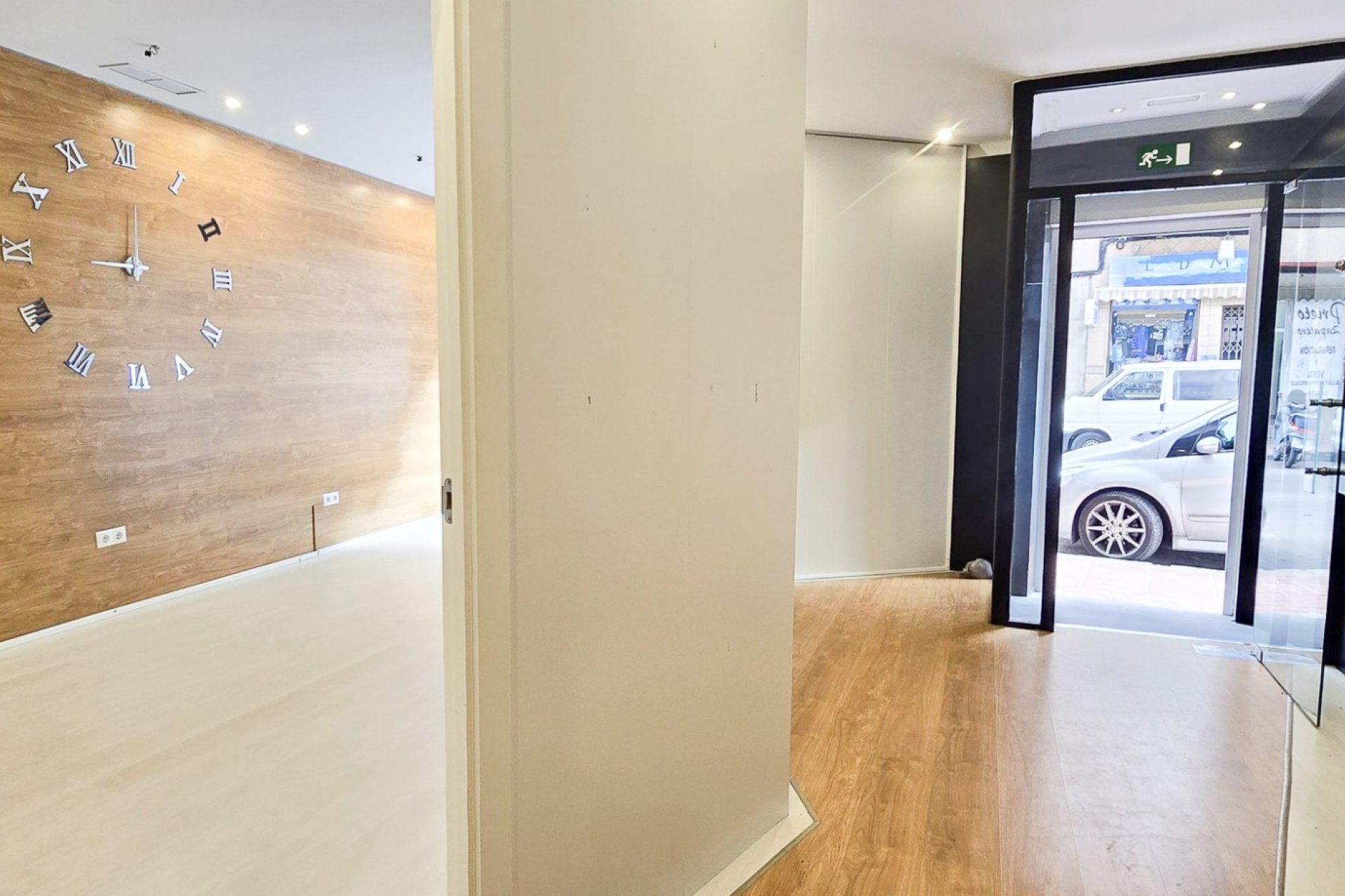 Revente - Commercial -
Guardamar del Segura - Center