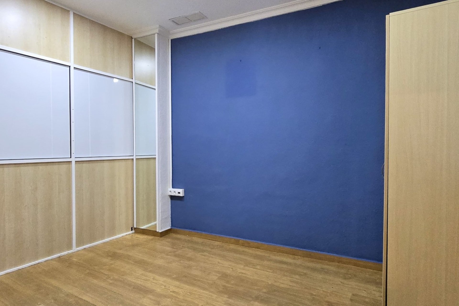 Revente - Commercial -
Guardamar del Segura - Center