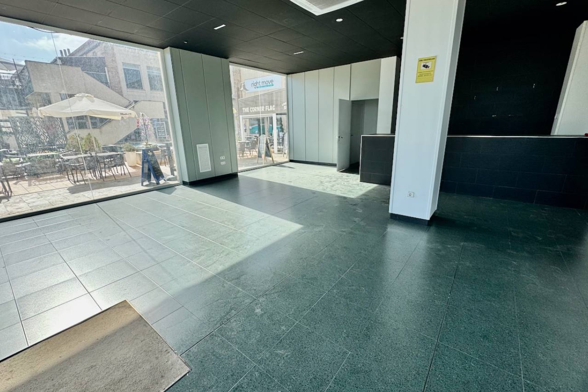 Revente - Commercial -
La Finca Golf - La finca Golf