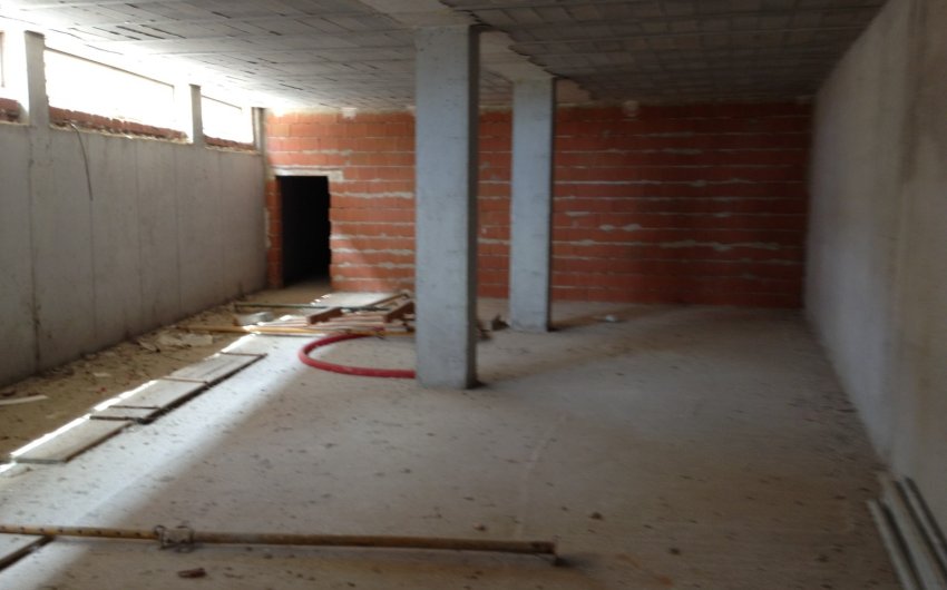 Revente - Commercial -
Los Montesinos