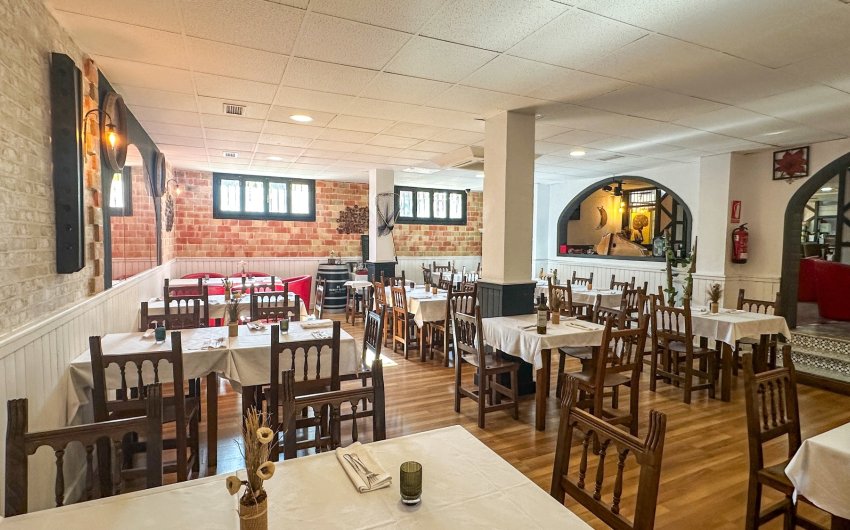 Revente - Commercial -
Torrevieja - Nueva Torrevieja