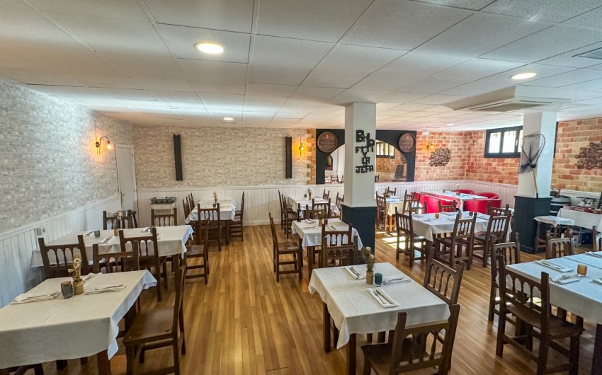 Revente - Commercial -
Torrevieja - Nueva Torrevieja