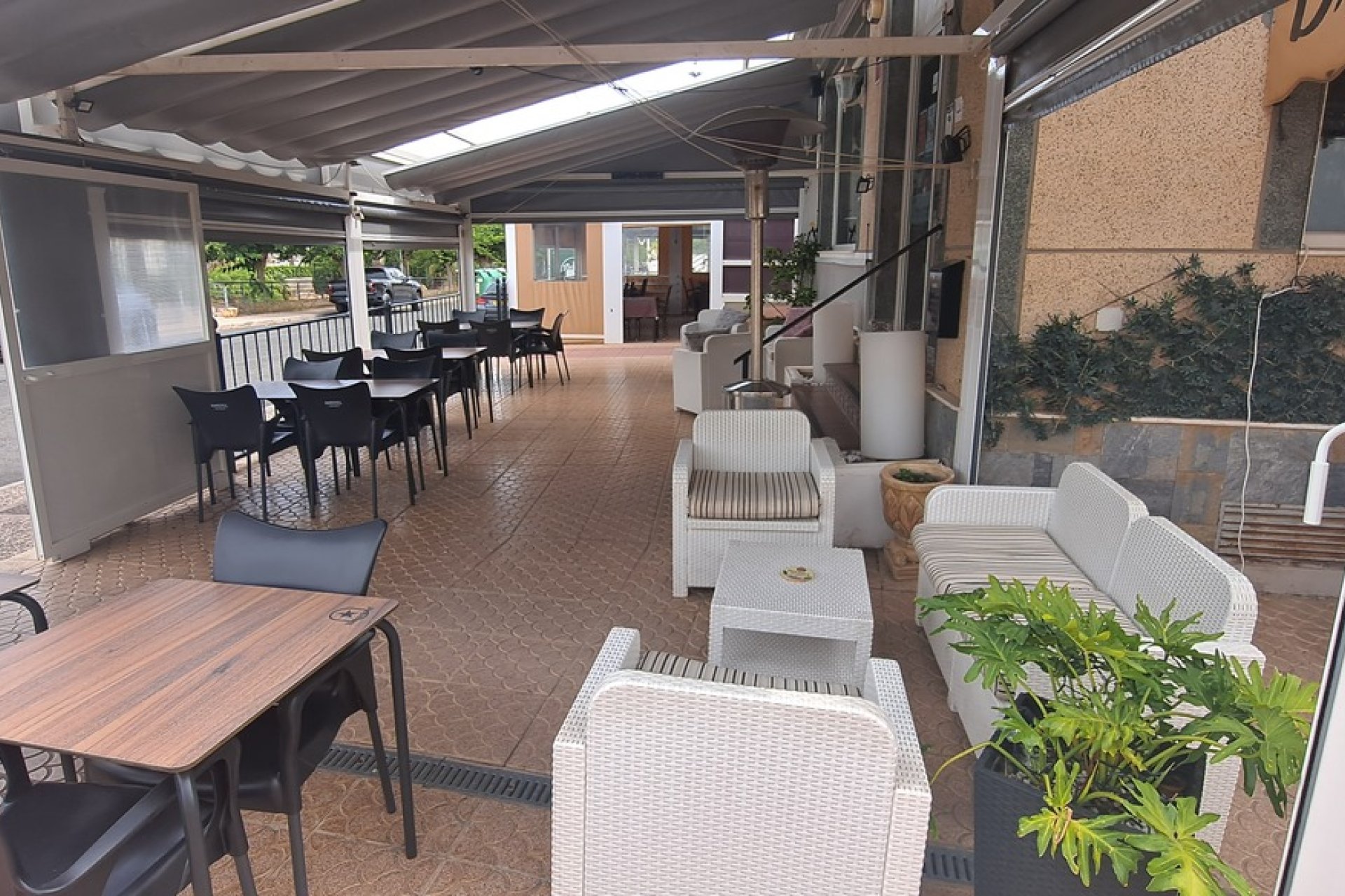 Revente - Commercial -
Villamartin - Orihuela Costa